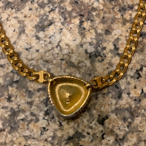 Swarovski Costume Jewelry Gold Tone Necklace - Picture 4 of 5